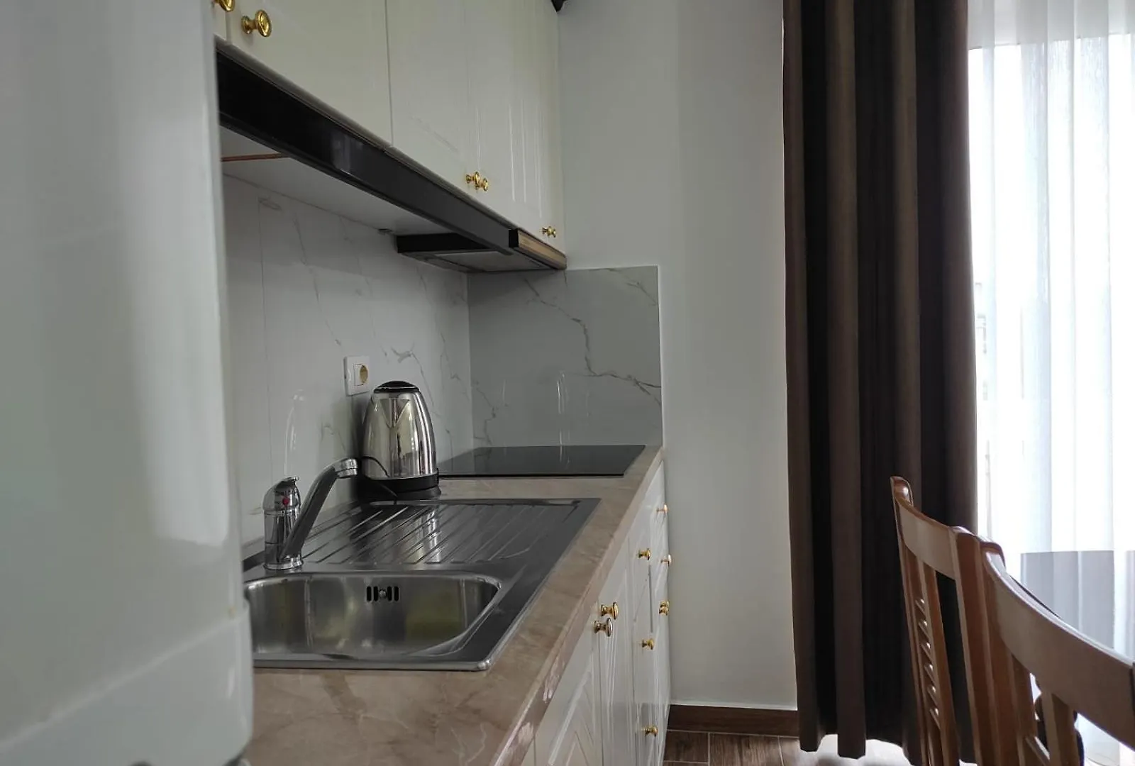 Four Seasons Apartments Ksamil