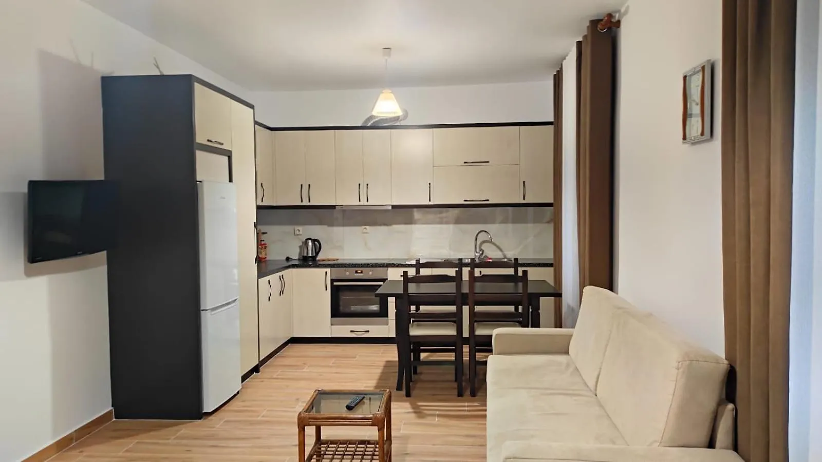 Four Seasons Apartments Ksamil
