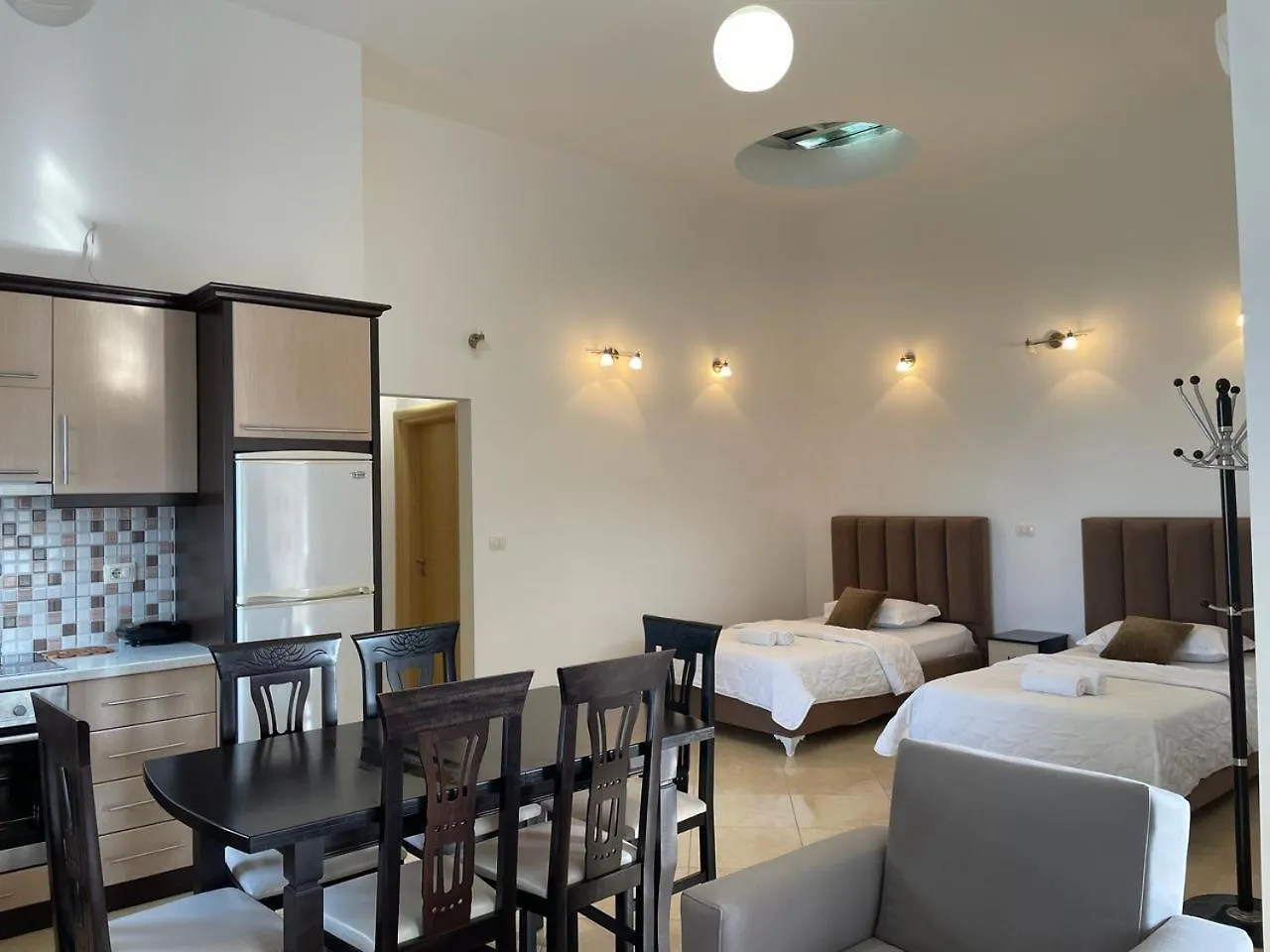 Four Seasons Apartments Ksamil