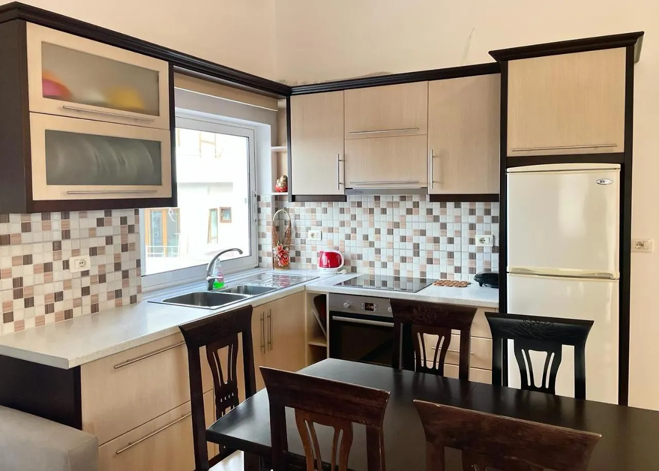 Four Seasons Apartments Ksamil