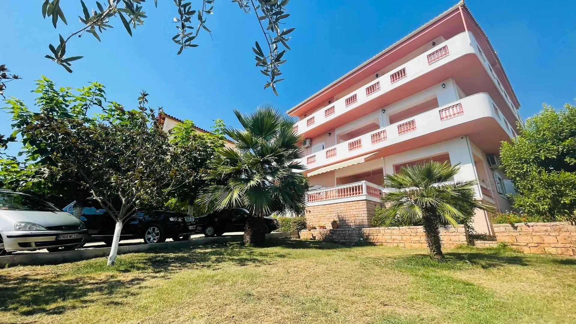 Four Seasons Apartments Ksamil