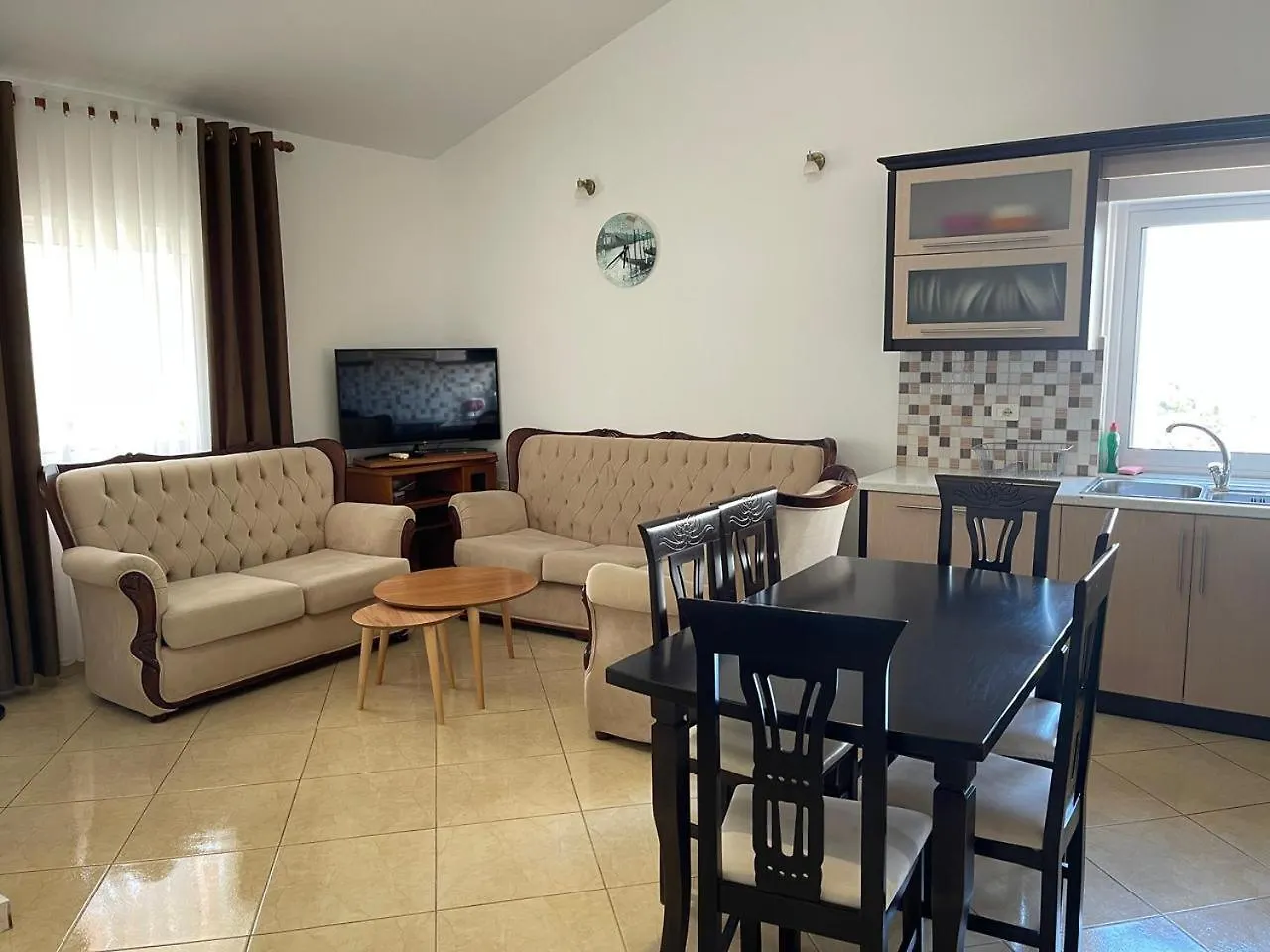 Four Seasons Apartments Ksamil