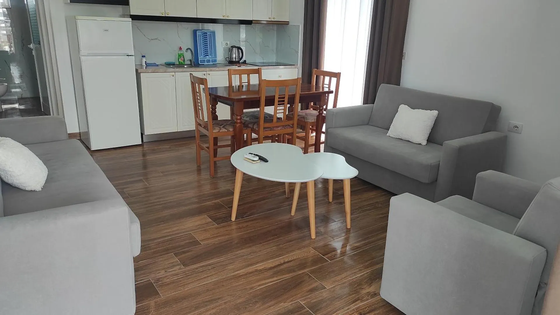 Four Seasons Apartments Ksamil